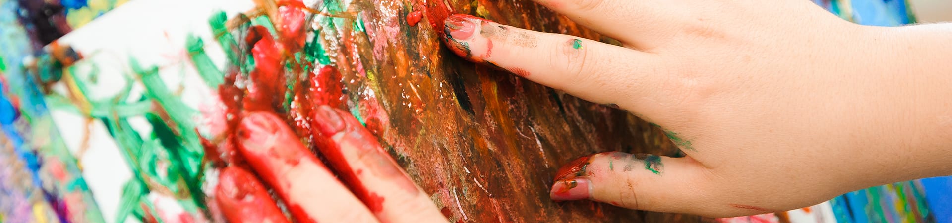 expressive arts therapy UK
